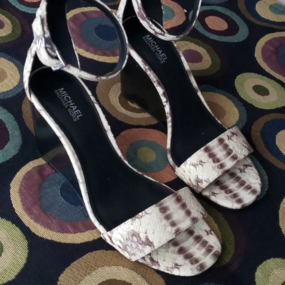 🐍🐍🐍MICHAEL KORS peep-toe  wedge-platform heels🐍🐍🐍